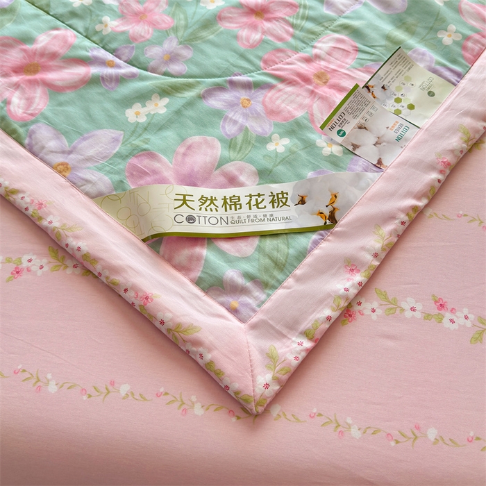 91家纺网 家纺一手货源 找家纺 蓝雀翎 2025新款全棉印花新疆棉花夏被 午后馨香