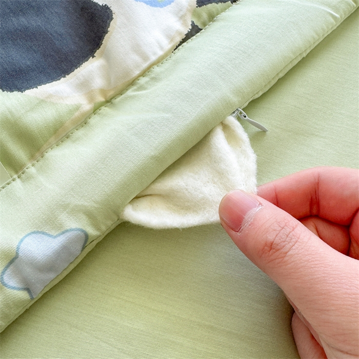 91家纺网 家纺一手货源 找家纺 蓝雀翎 2025新款全棉印花新疆棉花夏被 小熊猫