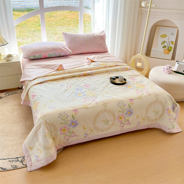 91家纺网 家纺一手货源 找家纺 蓝雀翎 2025新款全棉印花新疆棉花夏被 心怡如初