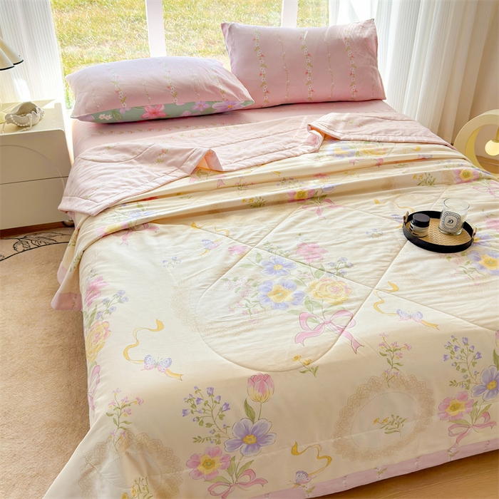 91家纺网 家纺一手货源 找家纺 蓝雀翎 2025新款全棉印花新疆棉花夏被 心怡如初