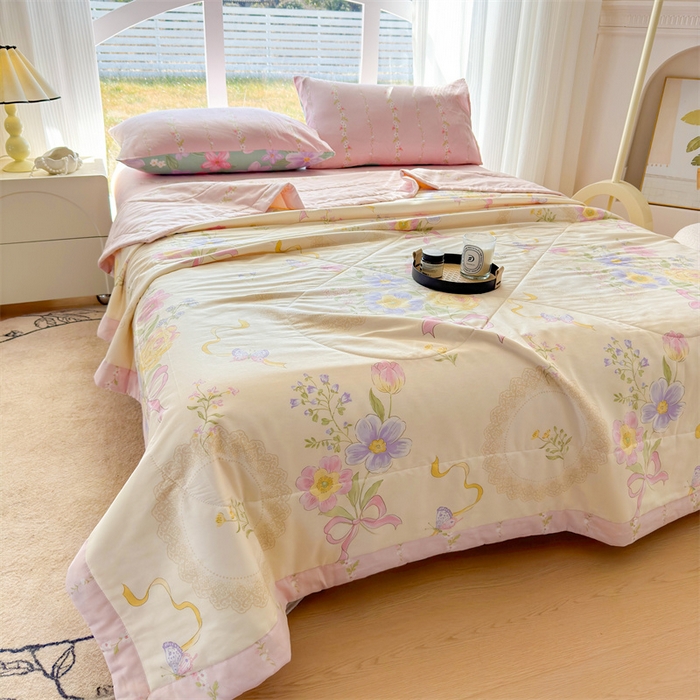 91家纺网 家纺一手货源 找家纺 蓝雀翎 2025新款全棉印花新疆棉花夏被 心怡如初