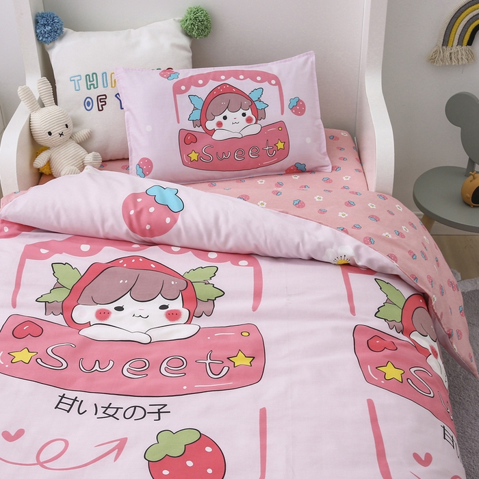 91家纺网 家纺一手货源 找家纺 2025年新款幼儿园全棉被子三件套宝宝入园纯棉六件套被褥午睡被套草莓女孩