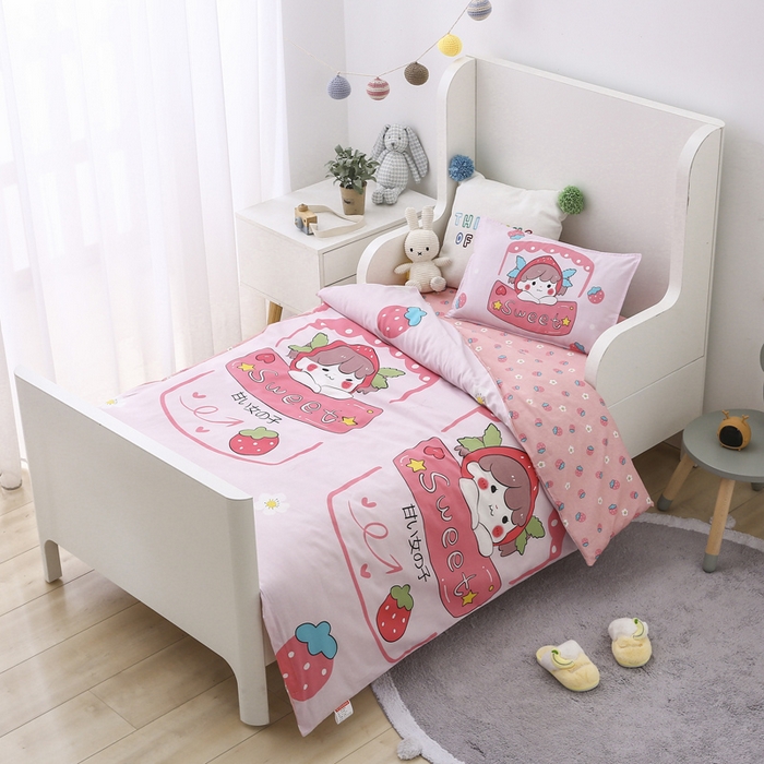 91家纺网 家纺一手货源 找家纺 2025年新款幼儿园全棉被子三件套宝宝入园纯棉六件套被褥午睡被套草莓女孩