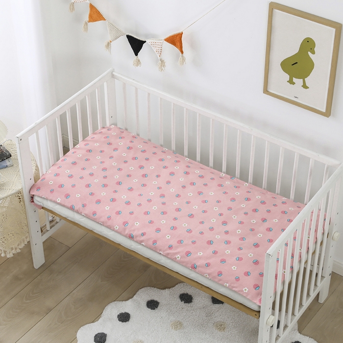 91家纺网 家纺一手货源 找家纺 2025年新款幼儿园全棉被子三件套宝宝入园纯棉六件套被褥午睡被套草莓女孩