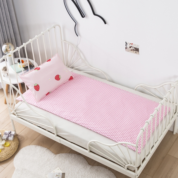 91家纺网 家纺一手货源 找家纺 2025年新款幼儿园全棉被子三件套宝宝入园纯棉六件套被褥午睡被套草莓甜心