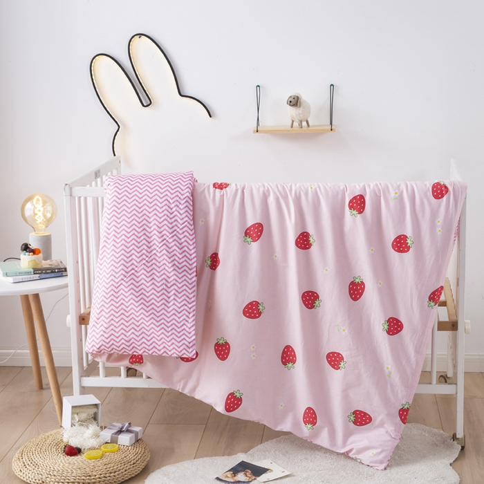 91家纺网 家纺一手货源 找家纺 2025年新款幼儿园全棉被子三件套宝宝入园纯棉六件套被褥午睡被套草莓甜心