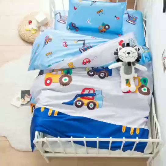 91家纺网 家纺一手货源 找家纺 2025年新款幼儿园全棉被子三件套宝宝入园纯棉六件套被褥午睡被套超级工程车