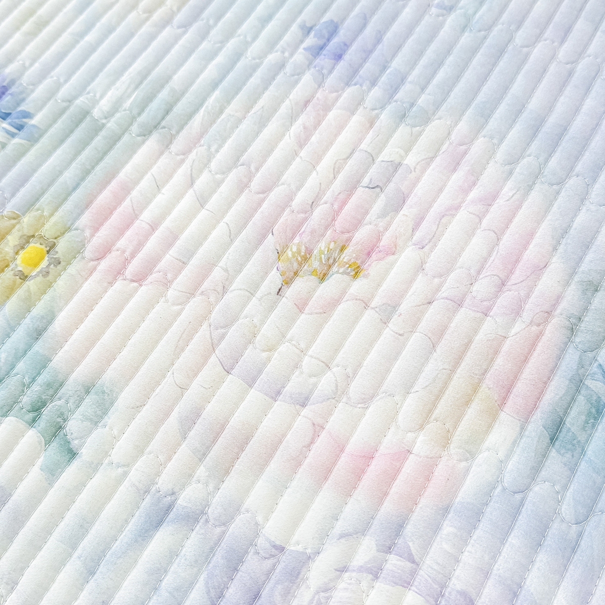 91家纺网 家纺一手货源 找家纺 橘夏家纺 2025新款莱赛尔天丝轻奢风多功能床盖三件套软凉席盖毯 朝花夕拾