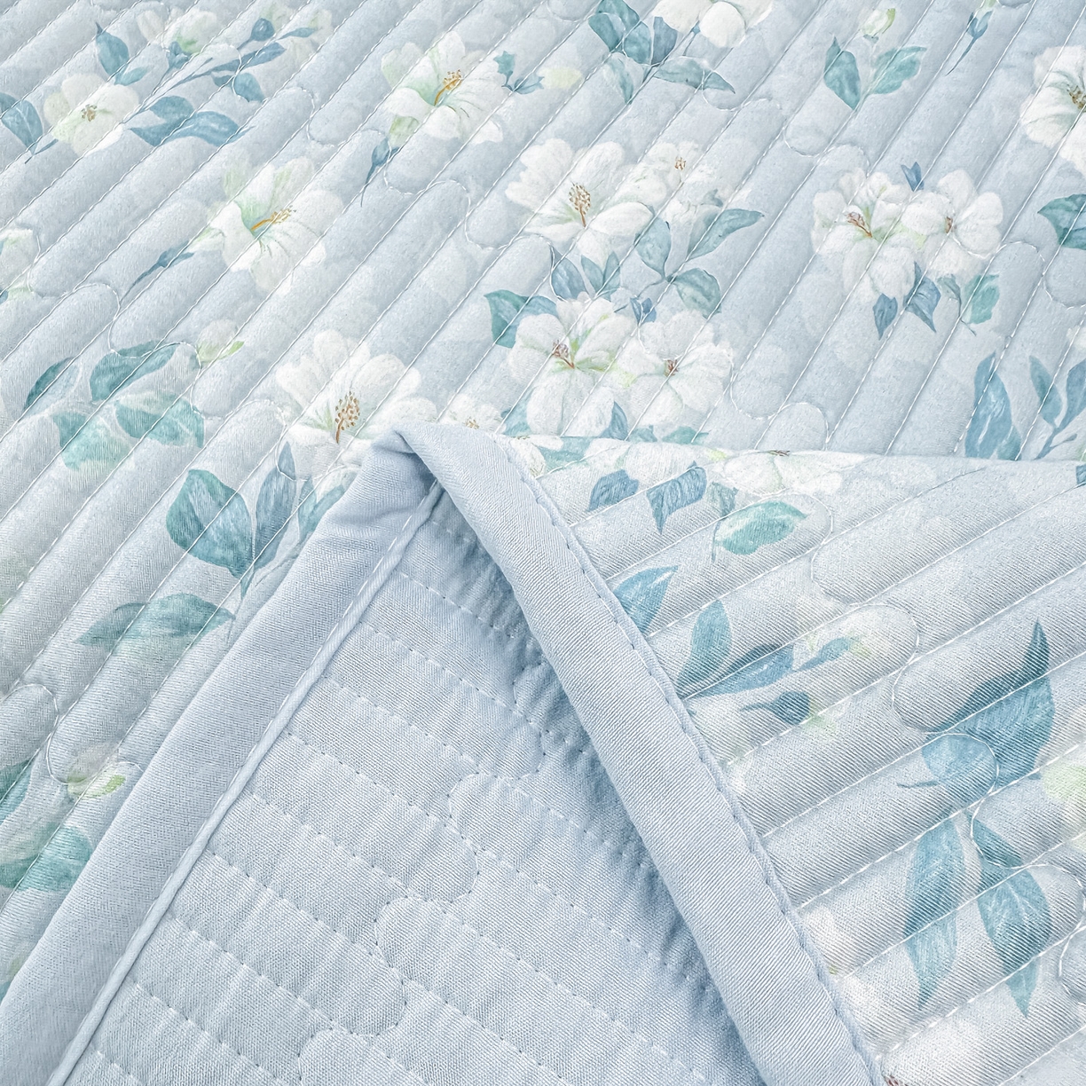 91家纺网 家纺一手货源 找家纺 橘夏家纺 2025新款莱赛尔天丝轻奢风多功能床盖三件套软凉席盖毯 清雅-兰