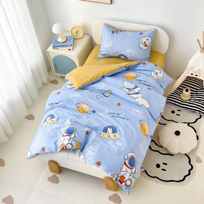 91家纺网 家纺一手货源 找家纺 2025年新款幼儿园全棉被子三件套宝宝入园纯棉六件套被褥午睡被套飞向太空