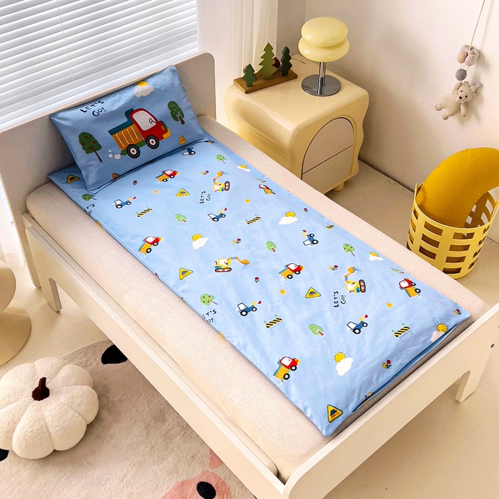 91家纺网 家纺一手货源 找家纺 2025年新款幼儿园全棉被子三件套宝宝入园纯棉六件套被褥午睡被套工程挖土机