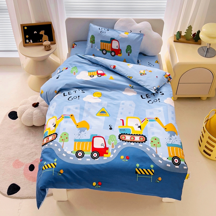 91家纺网 家纺一手货源 找家纺 2025年新款幼儿园全棉被子三件套宝宝入园纯棉六件套被褥午睡被套工程挖土机