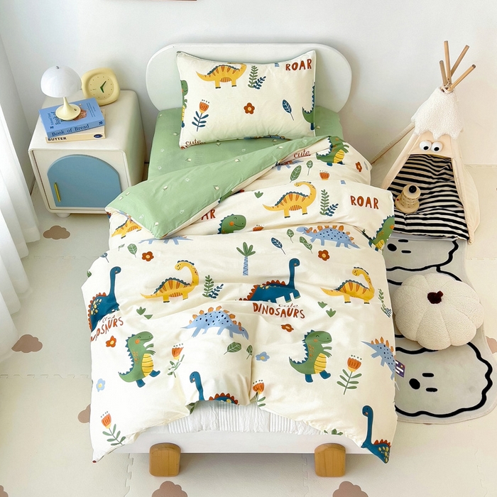 91家纺网 家纺一手货源 找家纺 2025年新款幼儿园全棉被子三件套宝宝入园纯棉六件套被褥午睡被套恐龙家族