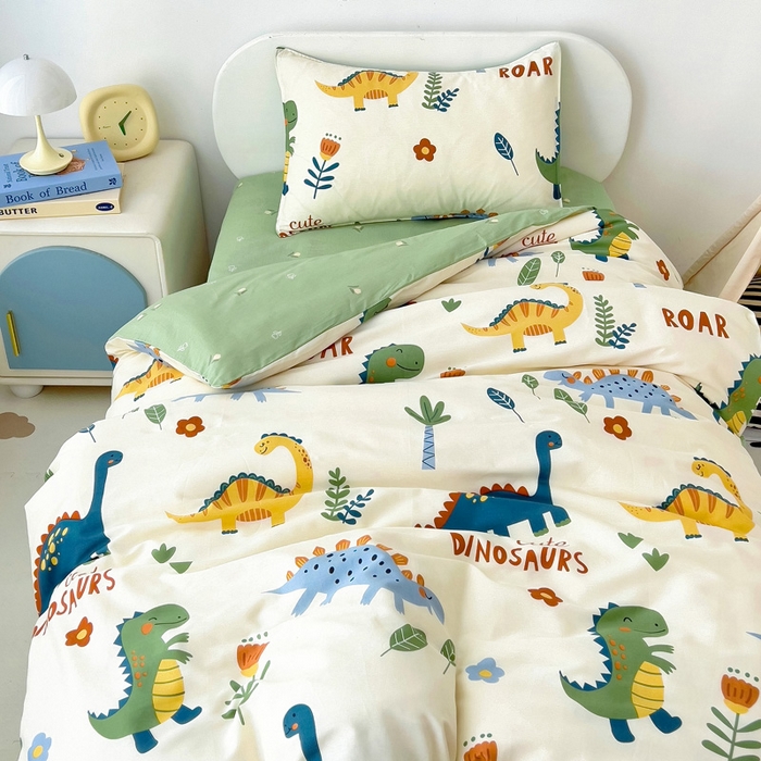 91家纺网 家纺一手货源 找家纺 2025年新款幼儿园全棉被子三件套宝宝入园纯棉六件套被褥午睡被套恐龙家族