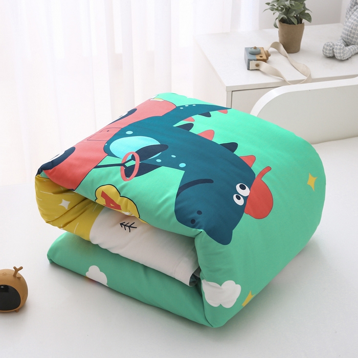 91家纺网 家纺一手货源 找家纺 2025年新款幼儿园全棉被子三件套宝宝入园纯棉六件套被褥午睡被套恐龙开车