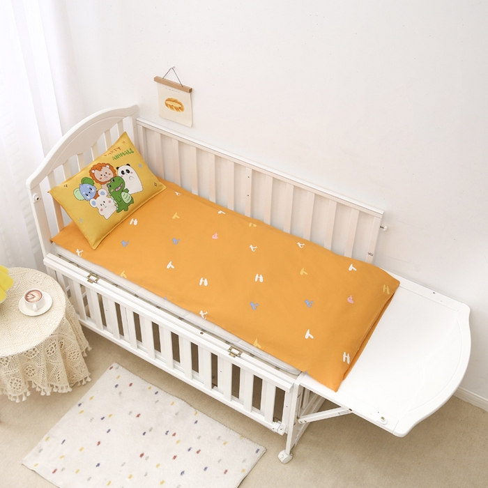 91家纺网 家纺一手货源 找家纺 2025年新款幼儿园全棉被子三件套宝宝入园纯棉六件套被褥午睡被套恐龙派对-黄