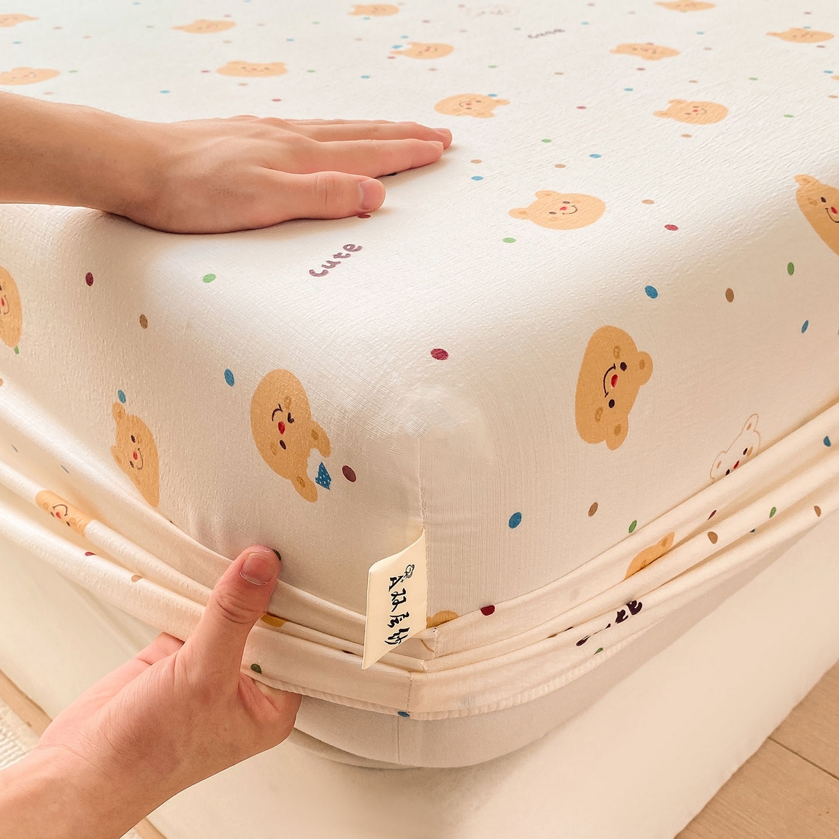 91家纺网 家纺一手货源 找家纺 眠势力 2025新款云感双层纱四件套床单款床笠款ins奶油风云感超柔 波点小熊