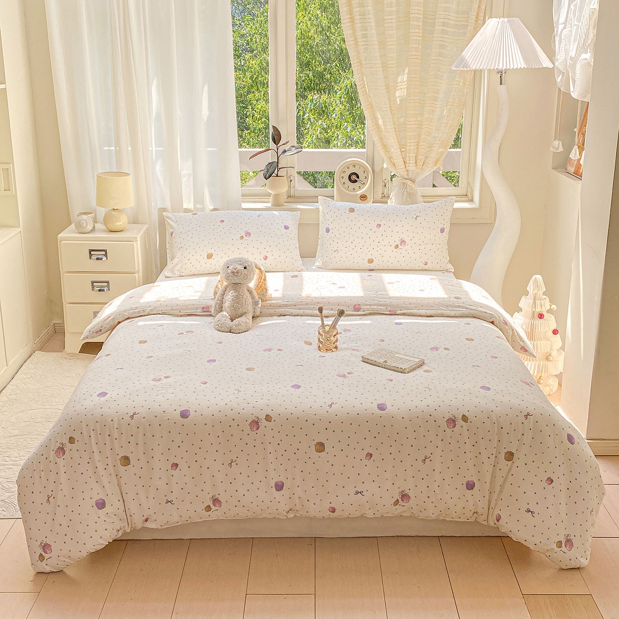 91家纺网 家纺一手货源 找家纺 眠势力 2025新款云感双层纱四件套床单款床笠款ins奶油风云感超柔 点点草莓