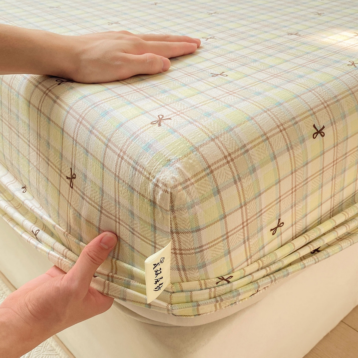 91家纺网 家纺一手货源 找家纺 眠势力 2025新款云感双层纱四件套床单款床笠款ins奶油风云感超柔 格调蝴蝶结