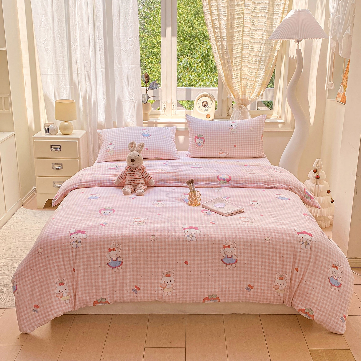 91家纺网 家纺一手货源 找家纺 眠势力 2025新款云感双层纱四件套床单款床笠款ins奶油风云感超柔 乖乖兔