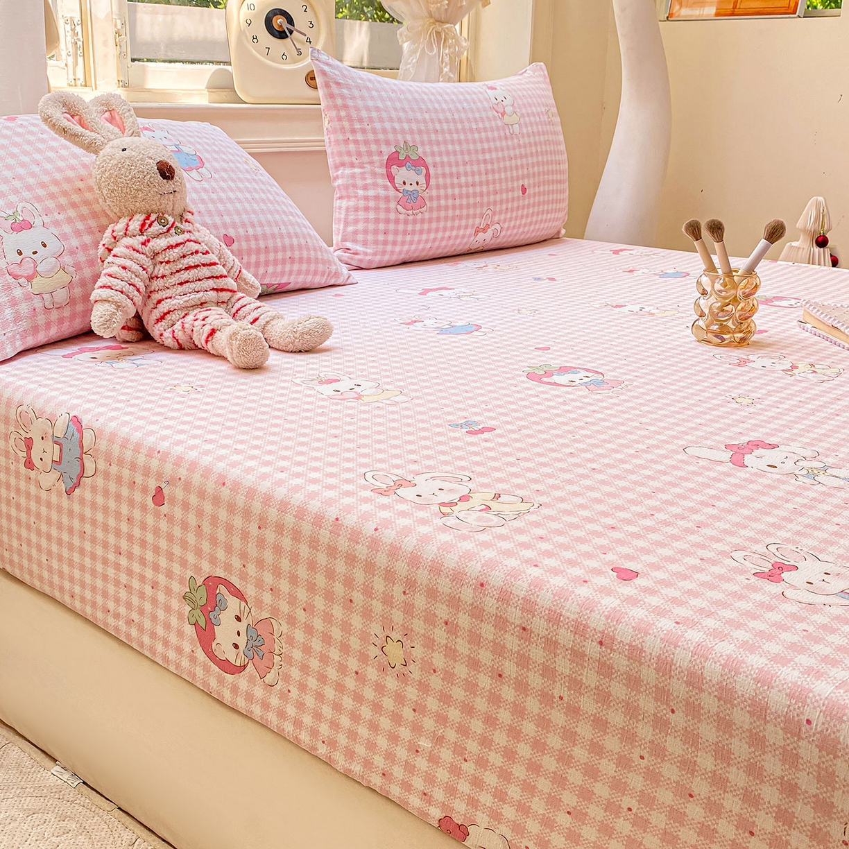 91家纺网 家纺一手货源 找家纺 眠势力 2025新款云感双层纱四件套床单款床笠款ins奶油风云感超柔 乖乖兔