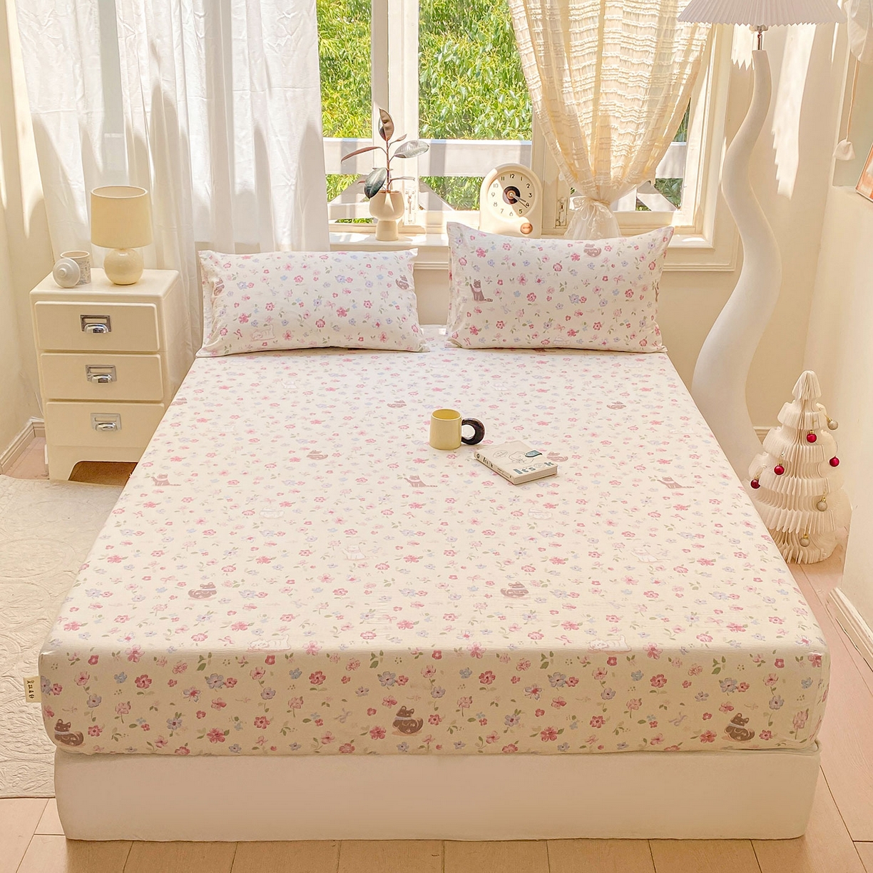 91家纺网 家纺一手货源 找家纺 眠势力 2025新款云感双层纱四件套床单款床笠款ins奶油风云感超柔 花丛猫咪