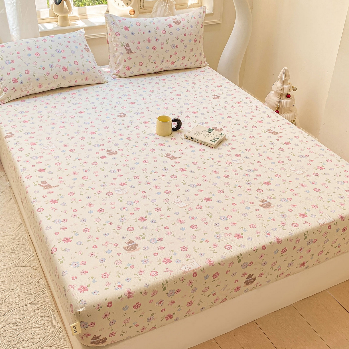 91家纺网 家纺一手货源 找家纺 眠势力 2025新款云感双层纱四件套床单款床笠款ins奶油风云感超柔 花丛猫咪