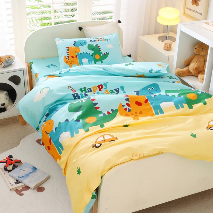 91家纺网 家纺一手货源 找家纺 2025年新款幼儿园全棉被子三件套宝宝入园纯棉六件套被褥午睡被套恐龙世界