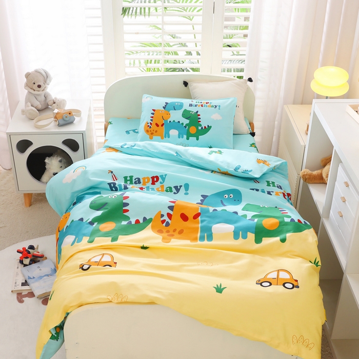 91家纺网 家纺一手货源 找家纺 2025年新款幼儿园全棉被子三件套宝宝入园纯棉六件套被褥午睡被套恐龙世界