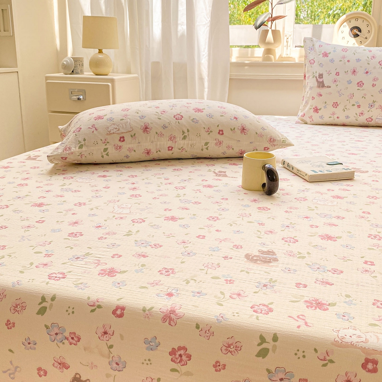 91家纺网 家纺一手货源 找家纺 眠势力 2025新款云感双层纱四件套床单款床笠款ins奶油风云感超柔 花丛猫咪