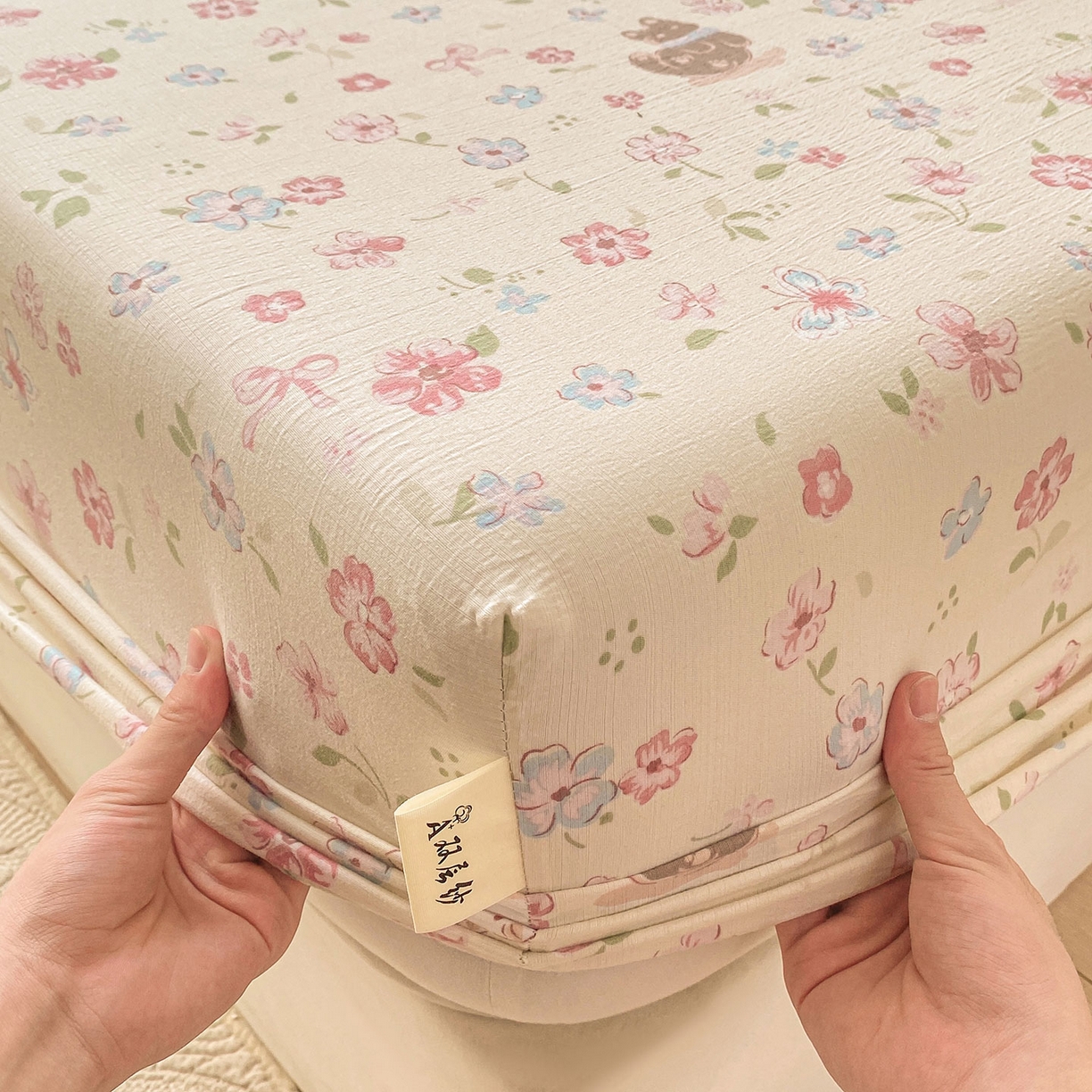 91家纺网 家纺一手货源 找家纺 眠势力 2025新款云感双层纱四件套床单款床笠款ins奶油风云感超柔 花丛猫咪