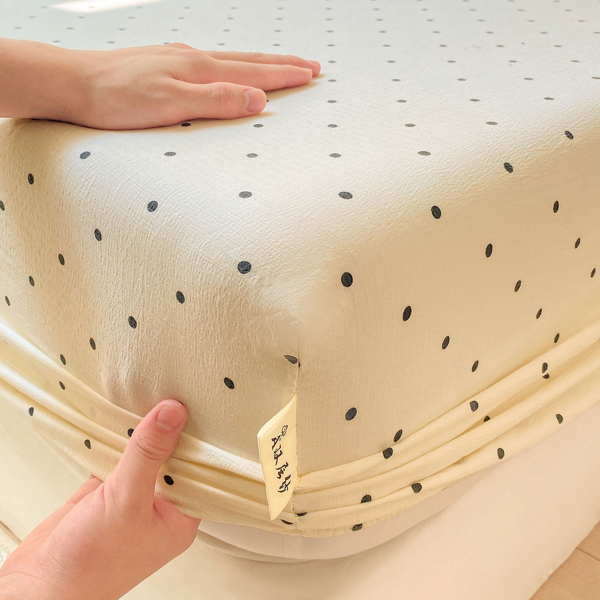 91家纺网 家纺一手货源 找家纺 眠势力 2025新款云感双层纱四件套床单款床笠款ins奶油风云感超柔 极简波点