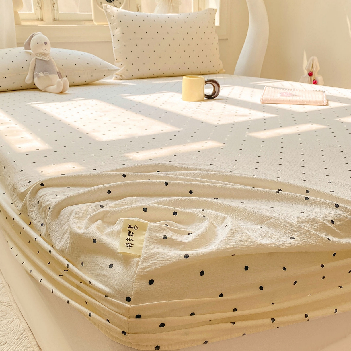 91家纺网 家纺一手货源 找家纺 眠势力 2025新款云感双层纱四件套床单款床笠款ins奶油风云感超柔 极简波点