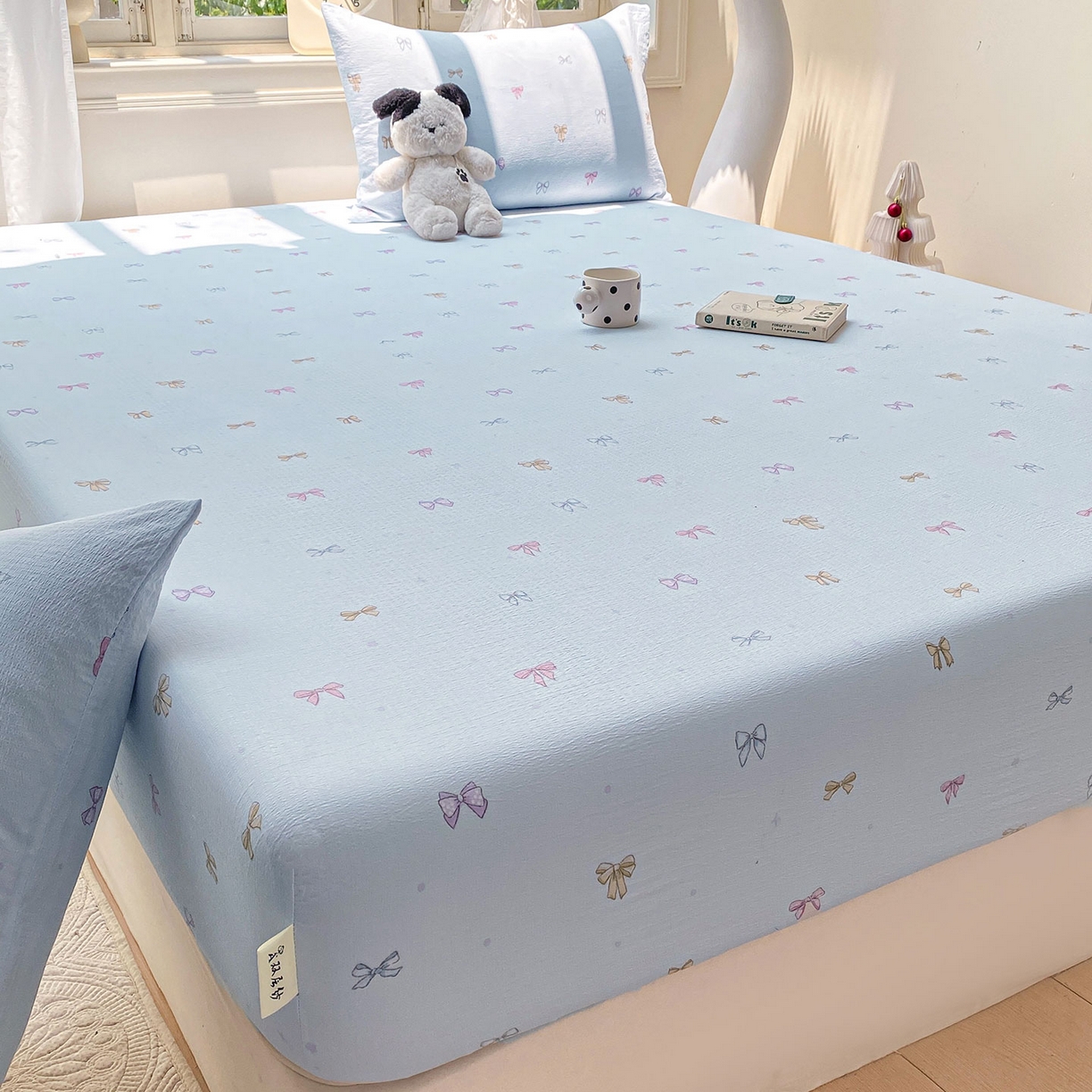 91家纺网 家纺一手货源 找家纺 眠势力 2025新款云感双层纱四件套床单款床笠款ins奶油风云感超柔 蓝调蝴蝶结