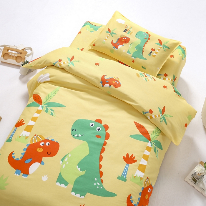 91家纺网 家纺一手货源 找家纺 2025年新款幼儿园全棉被子三件套宝宝入园纯棉六件套被褥午睡被套恐龙兄弟-黄