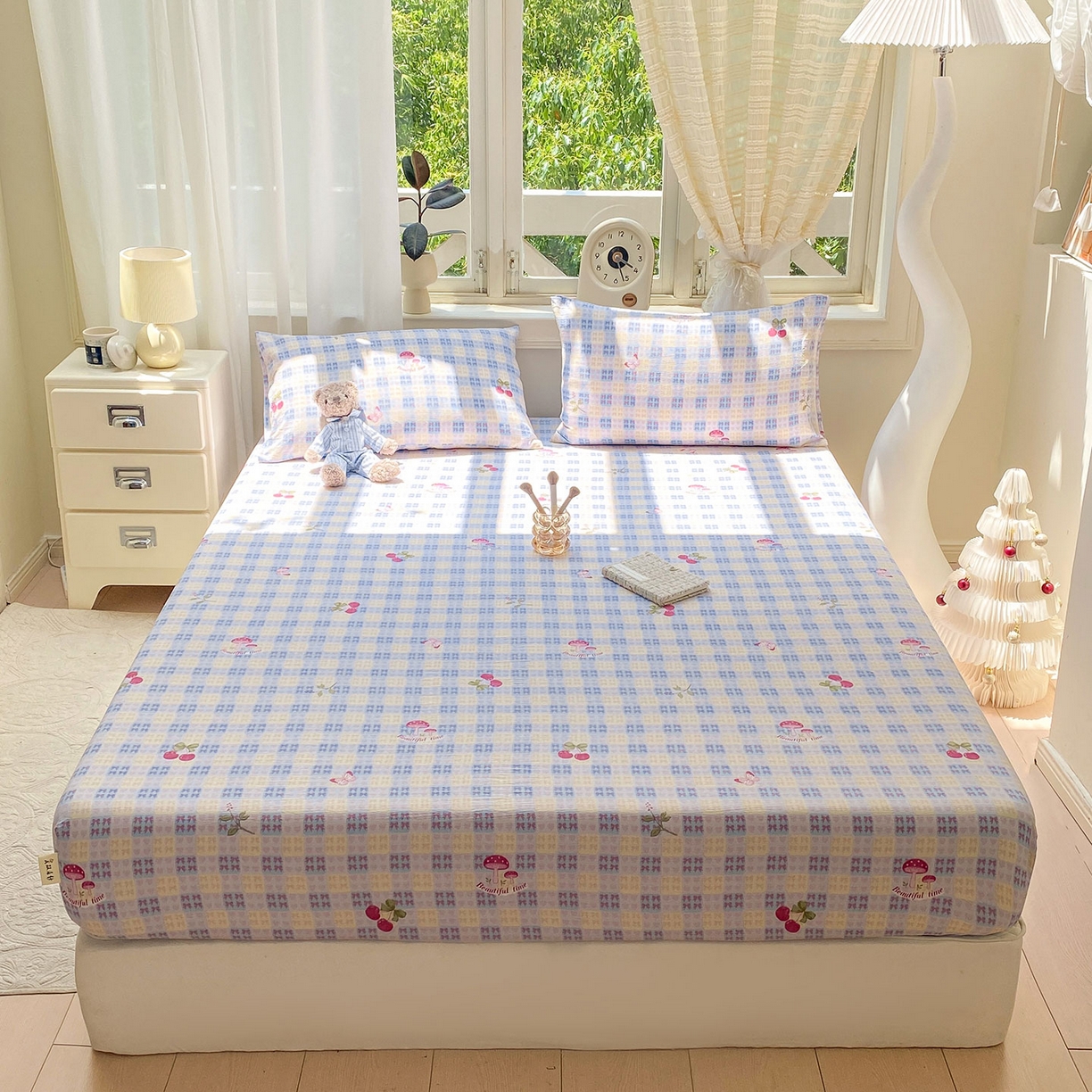 91家纺网 家纺一手货源 找家纺 眠势力 2025新款云感双层纱四件套床单款床笠款ins奶油风云感超柔 甜樱蜜语