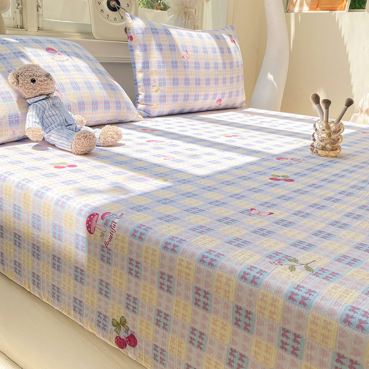 91家纺网 家纺一手货源 找家纺 眠势力 2025新款云感双层纱四件套床单款床笠款ins奶油风云感超柔 甜樱蜜语