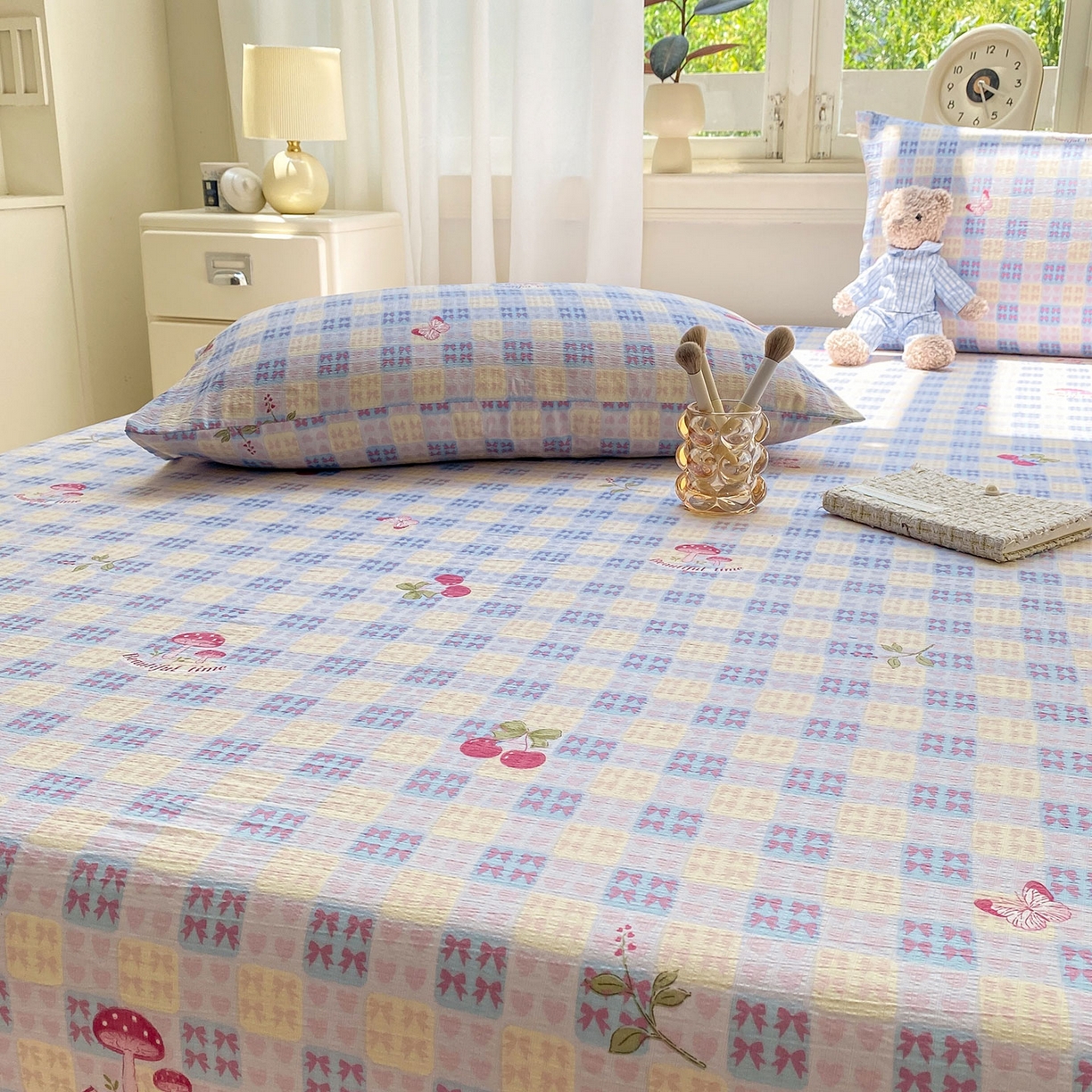 91家纺网 家纺一手货源 找家纺 眠势力 2025新款云感双层纱四件套床单款床笠款ins奶油风云感超柔 甜樱蜜语