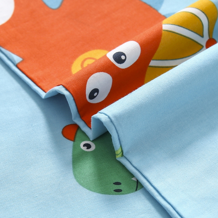 91家纺网 家纺一手货源 找家纺 2025年新款幼儿园全棉被子三件套宝宝入园纯棉六件套被褥午睡被套恐龙兄弟-蓝