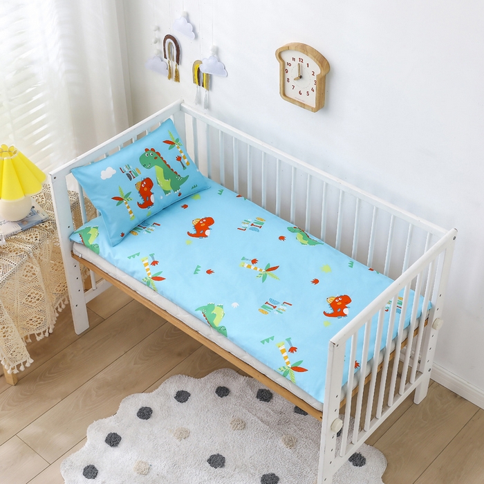 91家纺网 家纺一手货源 找家纺 2025年新款幼儿园全棉被子三件套宝宝入园纯棉六件套被褥午睡被套恐龙兄弟-蓝