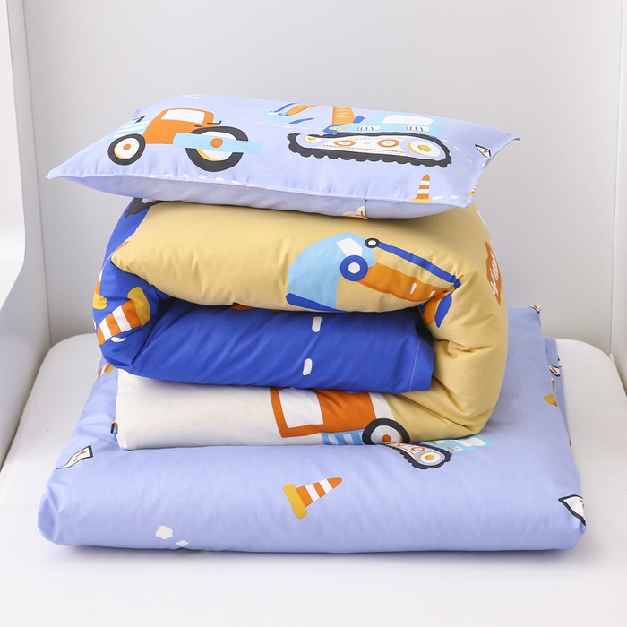 91家纺网 家纺一手货源 找家纺 2025年新款幼儿园全棉被子三件套宝宝入园纯棉六件套被褥午睡被套快乐工程车