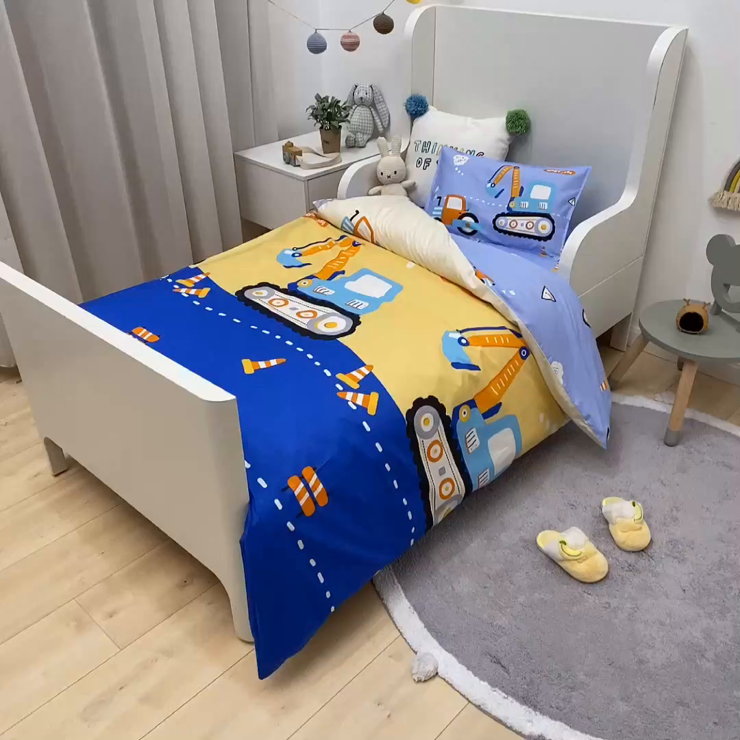 91家纺网 家纺一手货源 找家纺 2025年新款幼儿园全棉被子三件套宝宝入园纯棉六件套被褥午睡被套快乐工程车