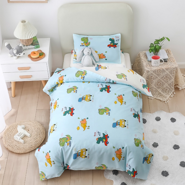 91家纺网 家纺一手货源 找家纺 2025年新款幼儿园全棉被子三件套宝宝入园纯棉六件套被褥午睡被套七彩恐龙-蓝