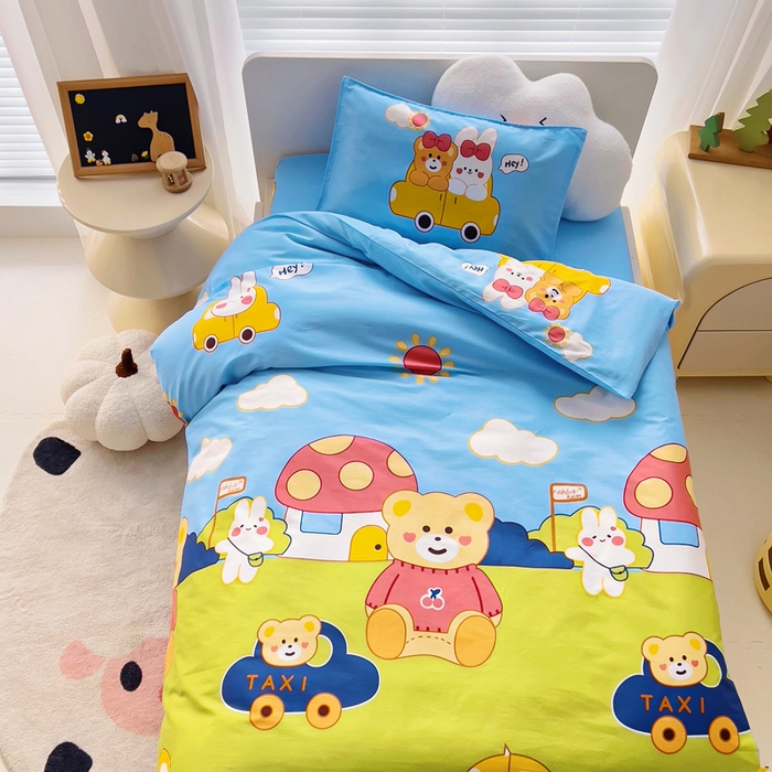 91家纺网 家纺一手货源 找家纺 2025年新款幼儿园全棉被子三件套宝宝入园纯棉六件套被褥午睡被套汽车小熊