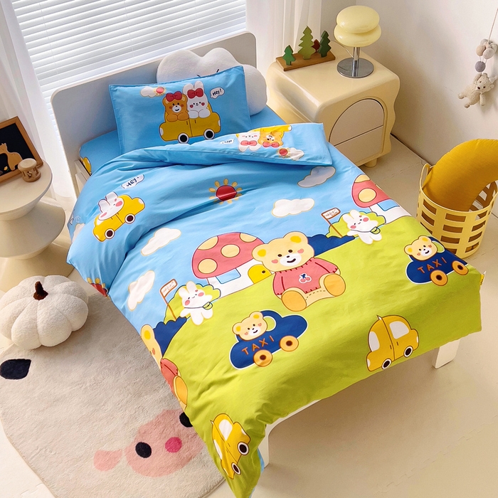 91家纺网 家纺一手货源 找家纺 2025年新款幼儿园全棉被子三件套宝宝入园纯棉六件套被褥午睡被套汽车小熊