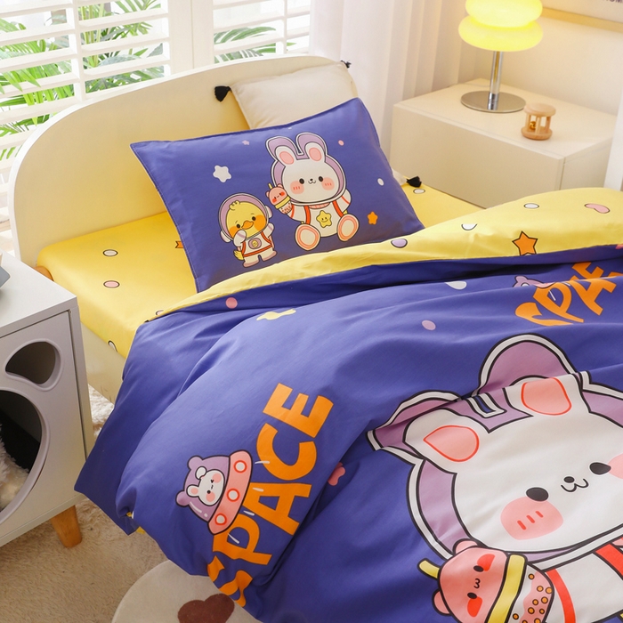 91家纺网 家纺一手货源 找家纺 2025年新款幼儿园全棉被子三件套宝宝入园纯棉六件套被褥午睡被套太空兔