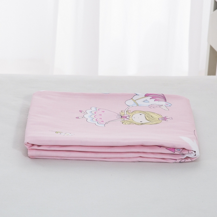 91家纺网 家纺一手货源 找家纺 2025年新款幼儿园全棉被子三件套宝宝入园纯棉六件套被褥午睡被套童话镇-粉