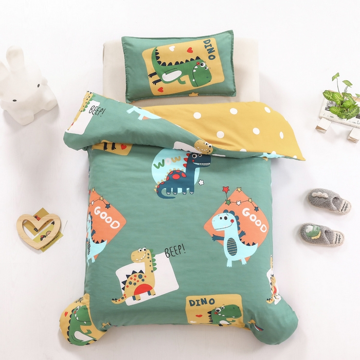 91家纺网 家纺一手货源 找家纺 2025年新款幼儿园全棉被子三件套宝宝入园纯棉六件套被褥午睡被套涂鸦恐龙-绿