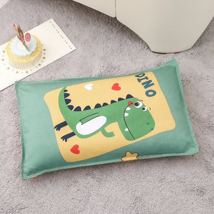 91家纺网 家纺一手货源 找家纺 2025年新款幼儿园全棉被子三件套宝宝入园纯棉六件套被褥午睡被套涂鸦恐龙-绿