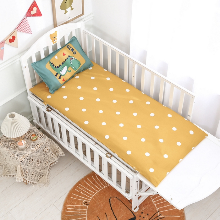 91家纺网 家纺一手货源 找家纺 2025年新款幼儿园全棉被子三件套宝宝入园纯棉六件套被褥午睡被套涂鸦恐龙-绿